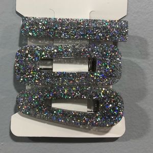 3 hair clips handmade using resin